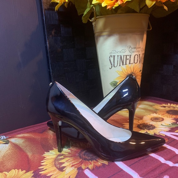 Black Michael Kors shoes size 8/12 - Picture 5 of 8